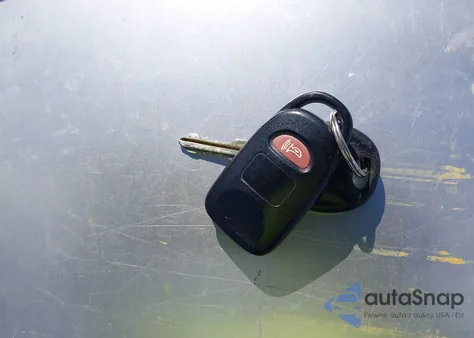 2005 Hyundai Tucson Gls/Lx from USA, damaged, VIN KM8JN12DX5U209866